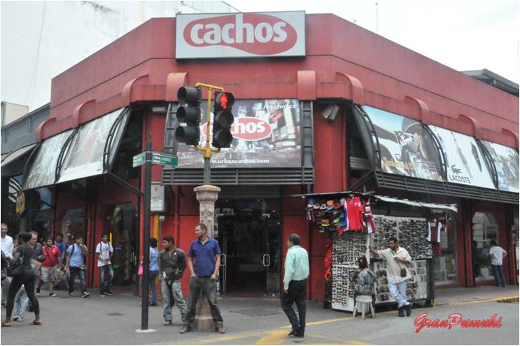 La avenida Central de San Jose de Costa Rica está llena de vitalidad y comercio. Blog Viajes Costa Rica, San José