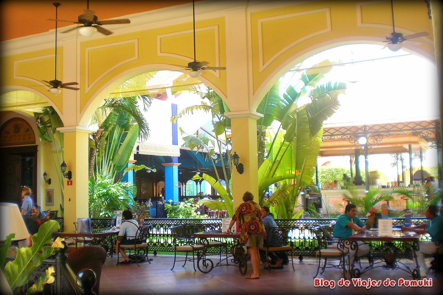 Aquí puedes ver el Hall del hotel en playa del Carmen, Mexico