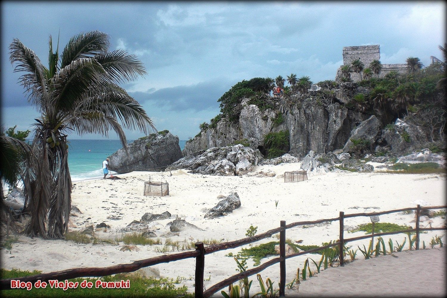 Playa junto a Tulum, ruinas imprescindibles que ver en Riviera Maya