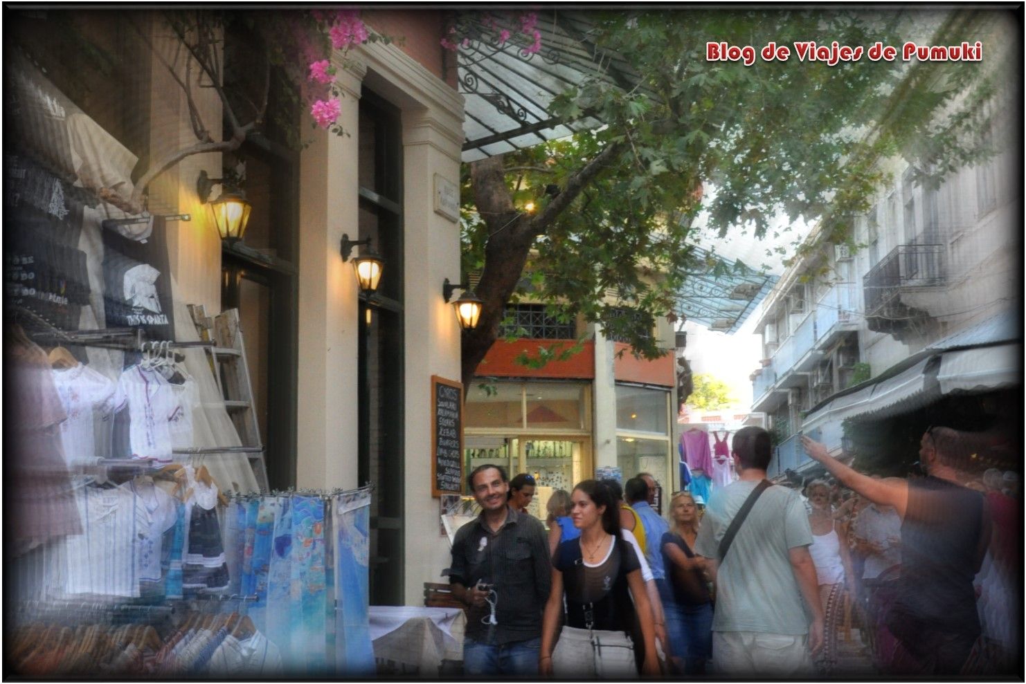 La plaka es un barrio para pasear y hacer compras por sus callejuelas.