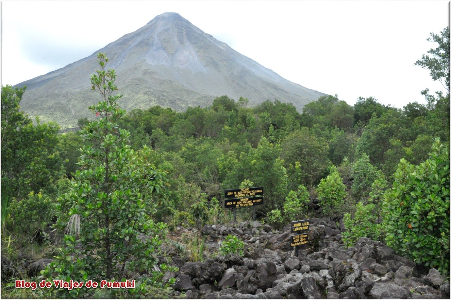 Coladas del volcán Arenal en Costa Rica