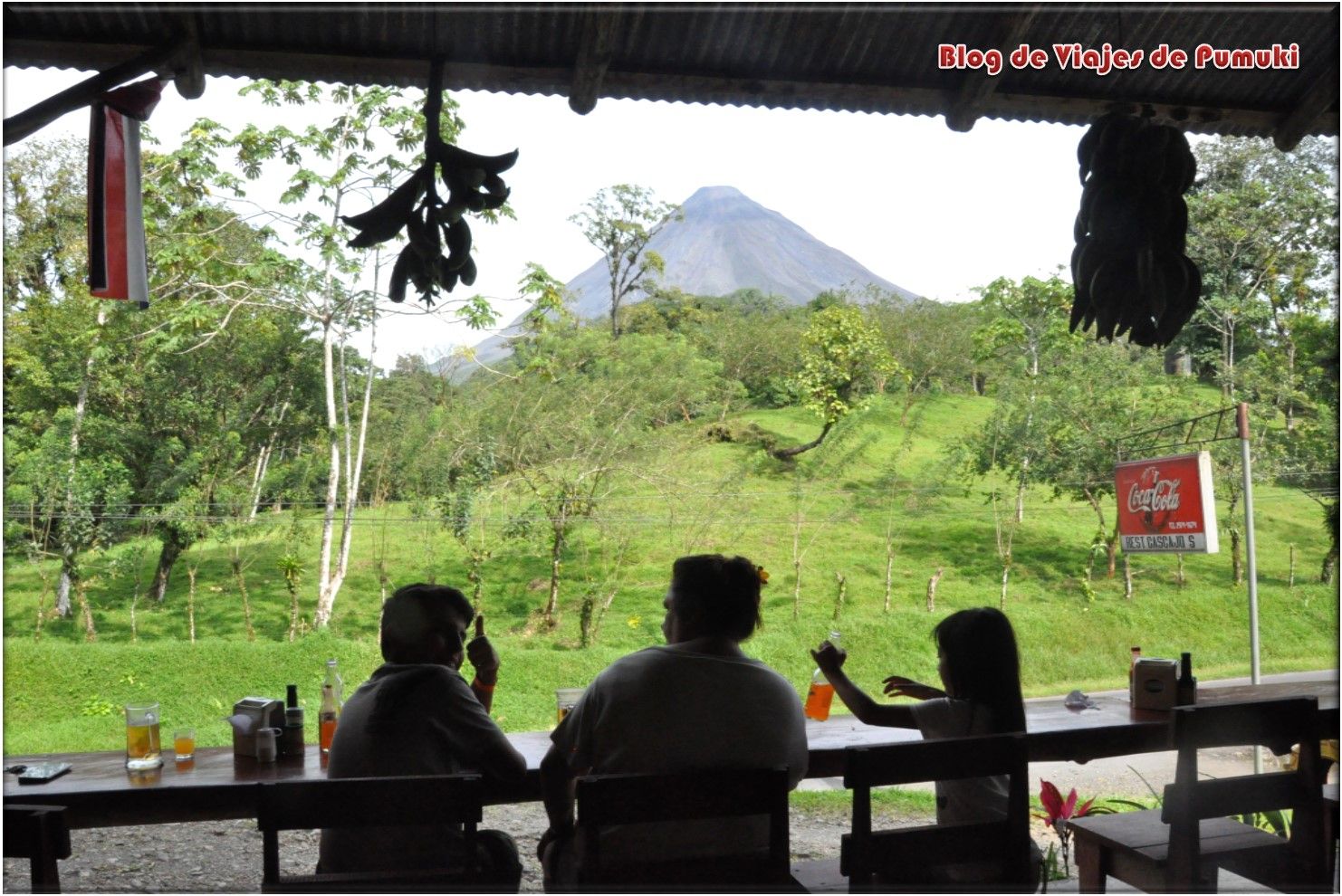 Restaurante con vistas al volcan Arenal en Costa Rica